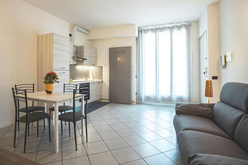 Suite Il Borgo Monza - Milano + Garage Privato Desio Esterno foto